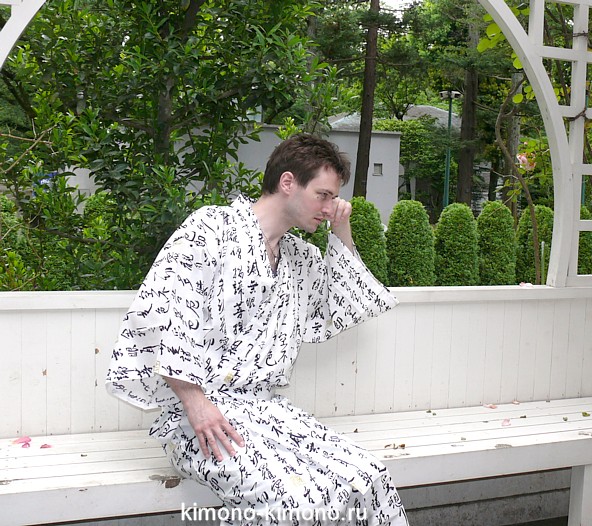 японское кимоно - стильный подарок мужчине и эксклюзивная одежда для дома