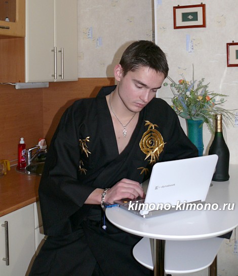 мужской японский халат-кимоно с вышивкой в интернет-магазине BLUE JAPAN