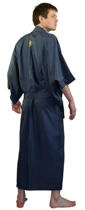 японская одежда: шелковое мужское кимоно