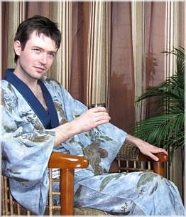 Японские традиционные мужские кимоно и хакама