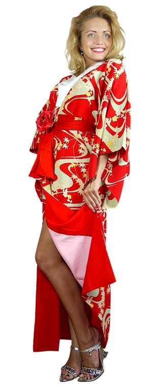старинное японское шелковое кимоно