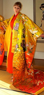 японское кимоно невесты из шелковой парчи, винтаж