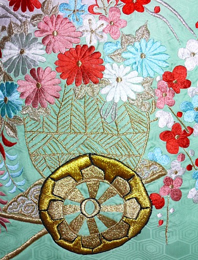 японское кимоно: фрагмент вышивки