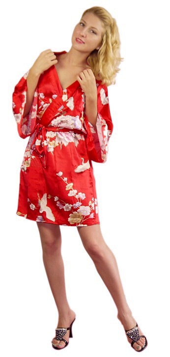 японское шелковое кимоно мини