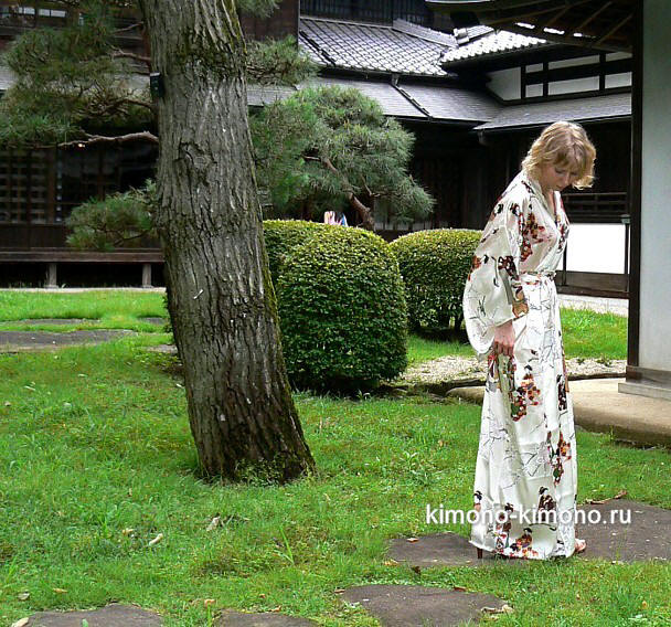 японское кимоно из натурального шелка, сделано в Японии