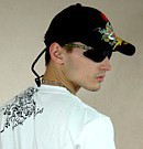 бейсболка с вышивкой в виде дракона