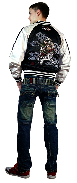 мужская одежда из Японии: бомбер с вышивкой в японском стиле