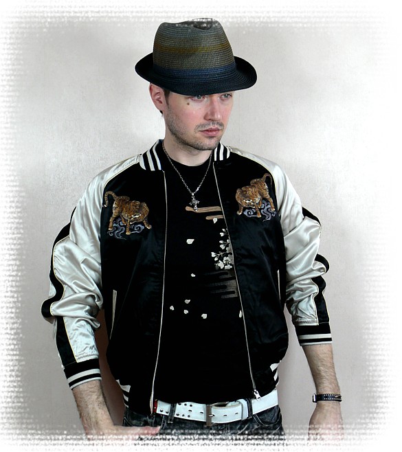 мужской бомбер с вышивкой, двусторонний, сделано в  Японии